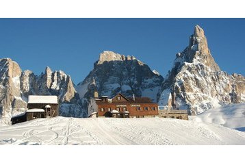 Italië Hotel Passo Rolle, Exterieur